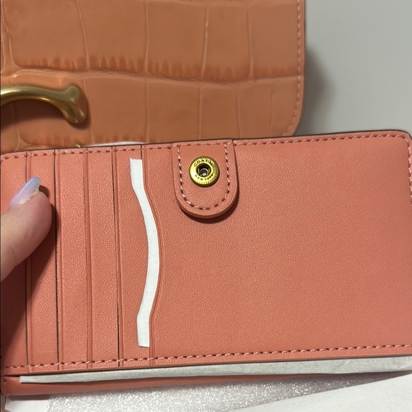 Coach Light Coral  Bag with Gold Hardware and matching wallet - Picture 11 of 14